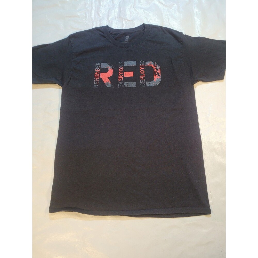 Hanes RED “Remember Everyone Deployed” T‑Shirt – Black – Size Medium #H
